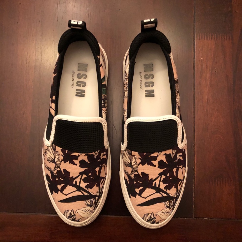 MSGM sneakers. Pink/Black Floral Print EU39